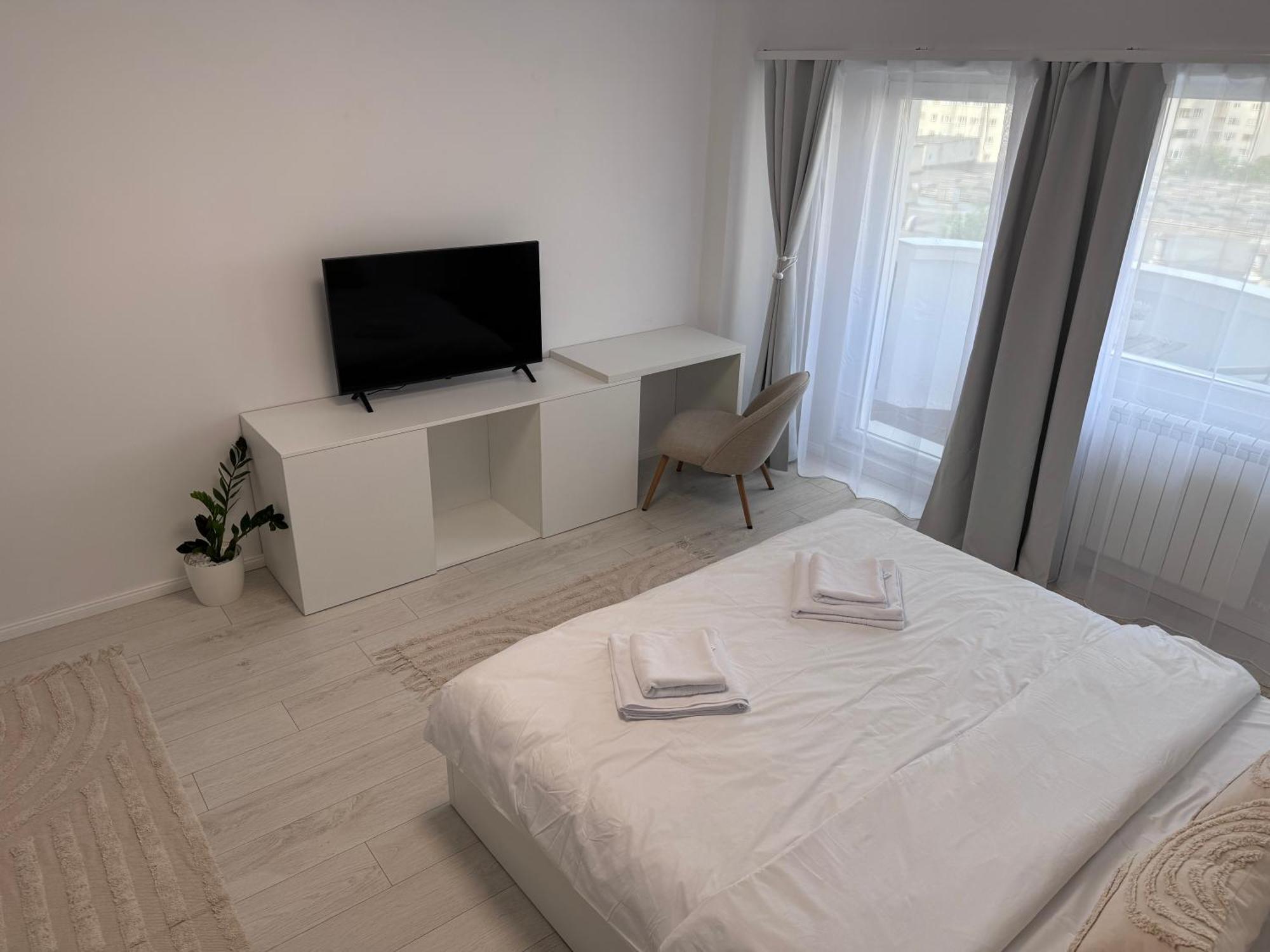 Lun Apartment Cluj-Napoca Exteriör bild