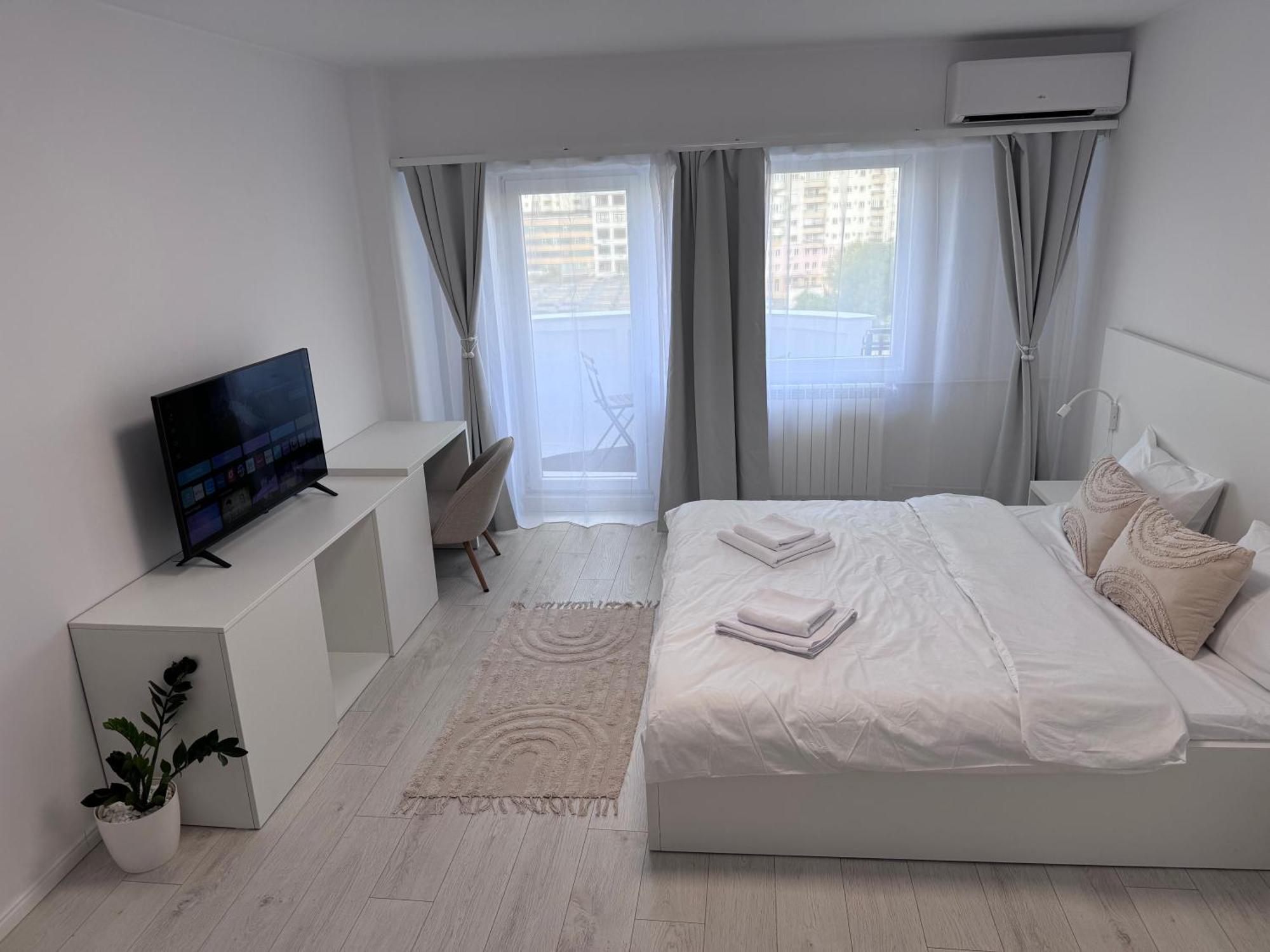 Lun Apartment Cluj-Napoca Exteriör bild