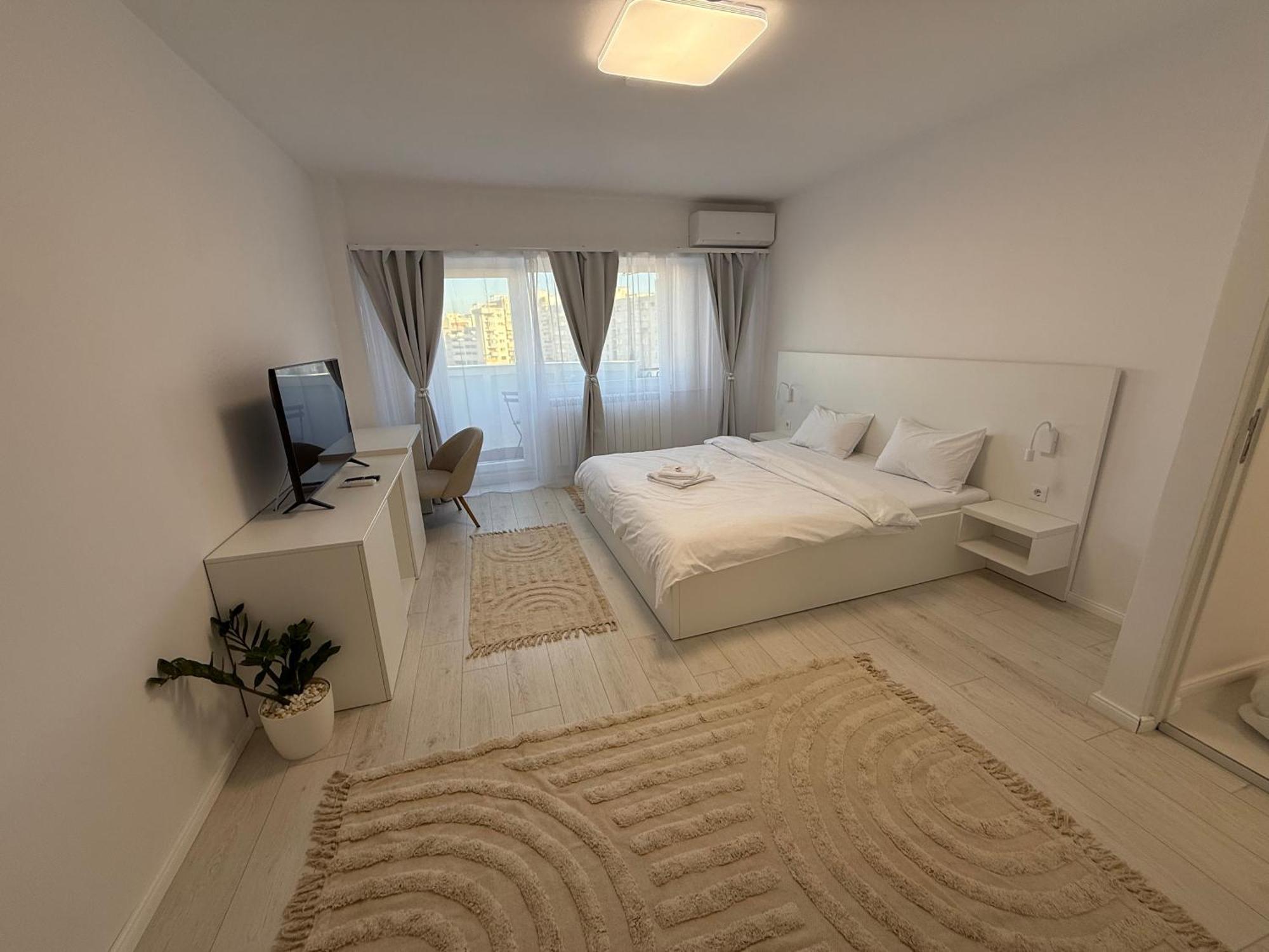 Lun Apartment Cluj-Napoca Exteriör bild