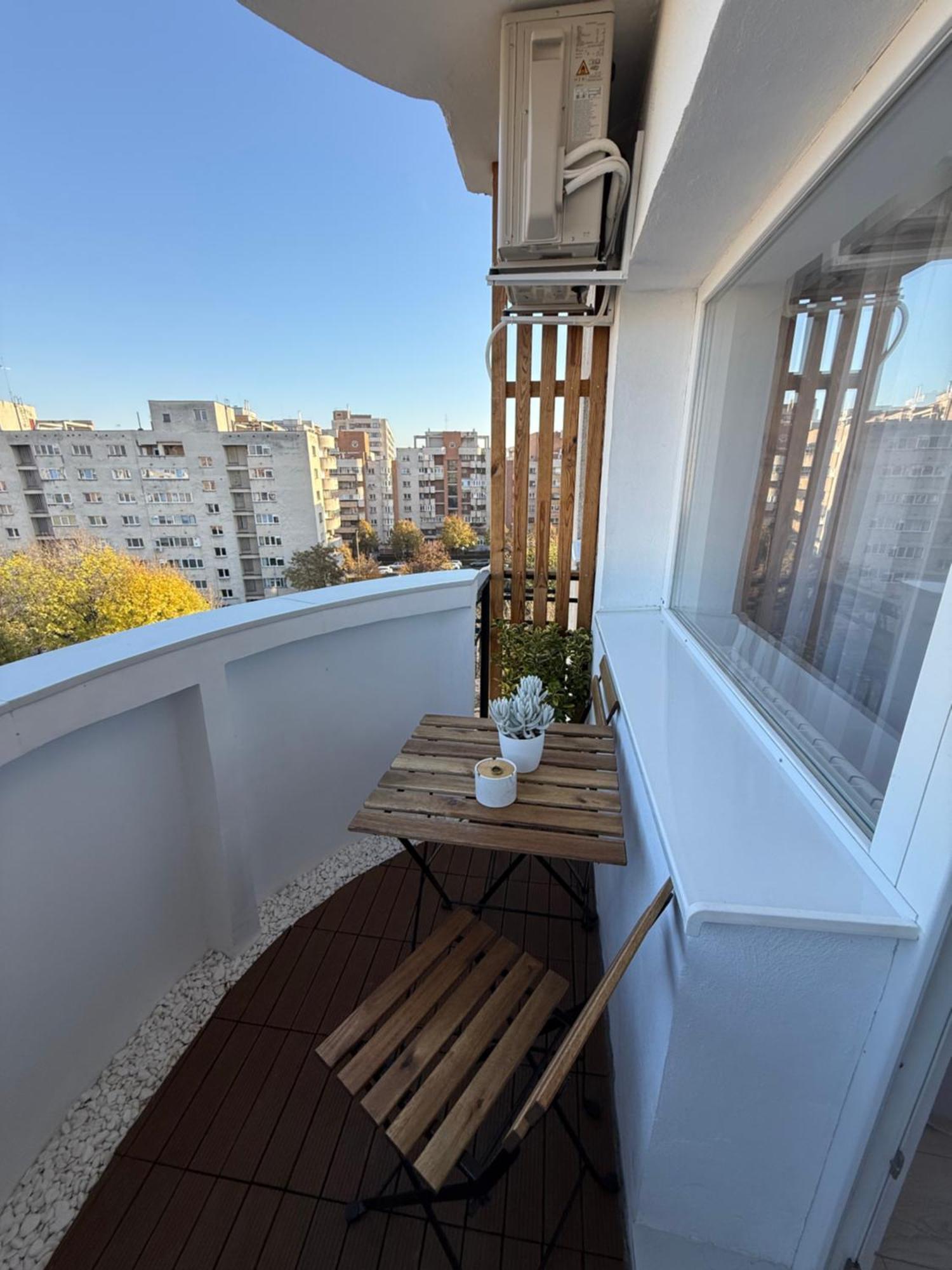 Lun Apartment Cluj-Napoca Exteriör bild